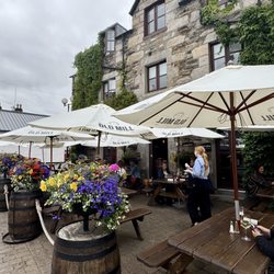 Old Mill Inn - Great outdoor eating space - always busy!