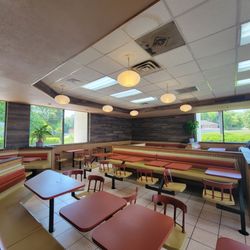 Sakura Japanese Restaurant - Indoor dining