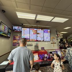 Chuck E. Cheese