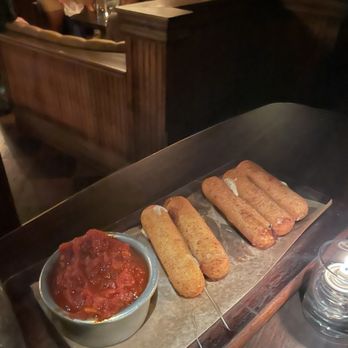 Gilt Bar - Truffle mozzarella sticks - New American Near Me - Chicago, Illinois