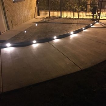 All Power Electric - Outdoor lighting in south Chicago home after picture - Electricians Near Me - Chicago, Illinois All Power Electric - Outdoor lighting in south Chicago home after picture - Electricians Near Me - Chicago, Illinois