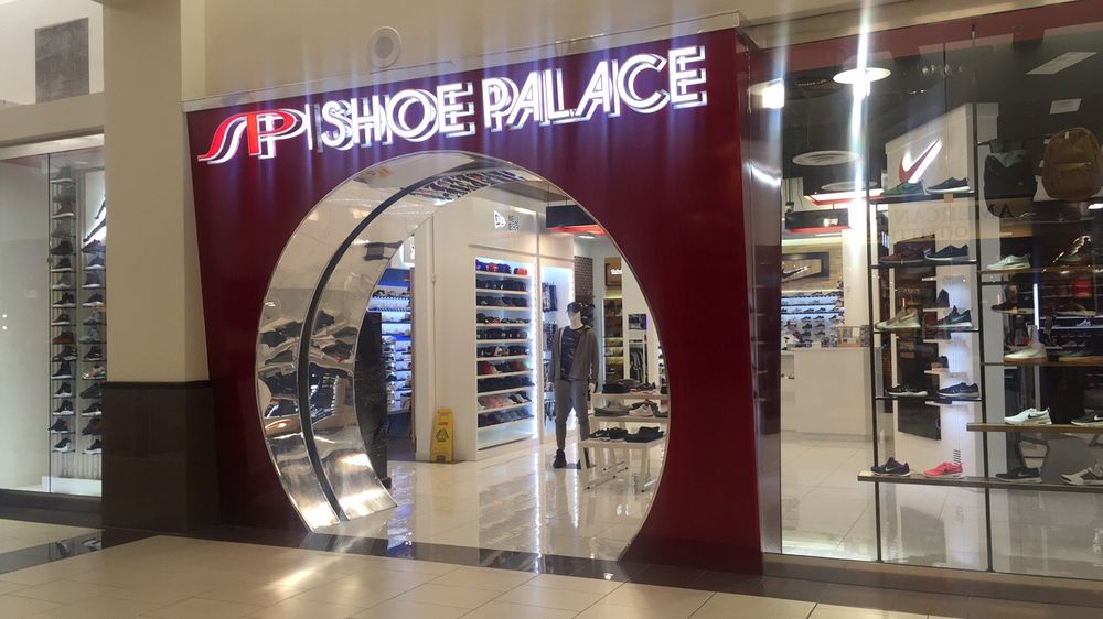 SHOE PALACE Updated October 2024 4601 S Broadway Ave, Tyler, Texas