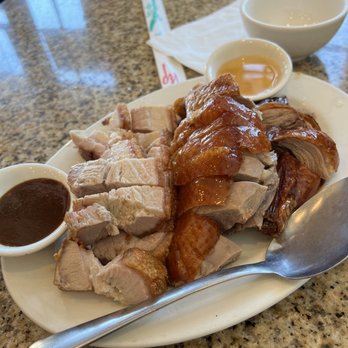 Wing Kee - Roasted pork and roasted duck - Cantonese Near Me - Houston, Texas Wing Kee - Roasted pork and roasted duck - Cantonese Near Me - Houston, Texas