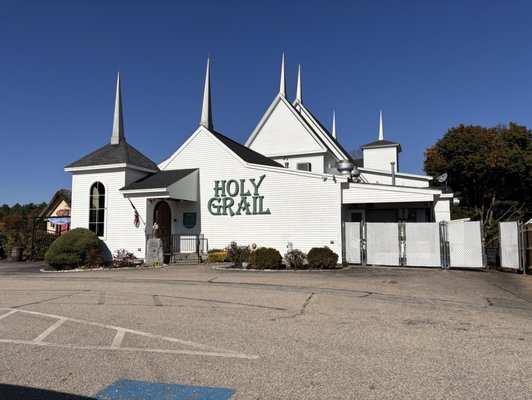 Holy Grail Restaurant and Pub by null