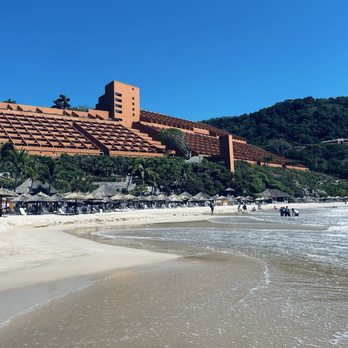 Las Brisas - Resort from the beach - Hotels Near Me - Ixtapa, GRO