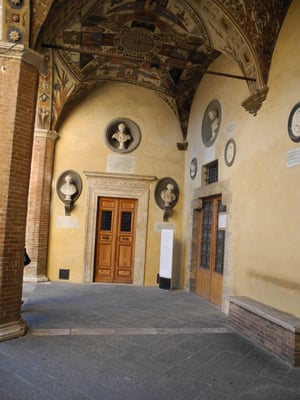 Palazzo Chigi Saracini by null