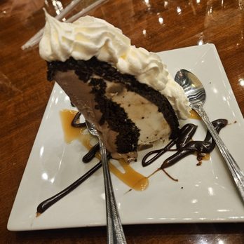 Jakers Bar and Grill - Bars Near Me - Meridian, Idaho