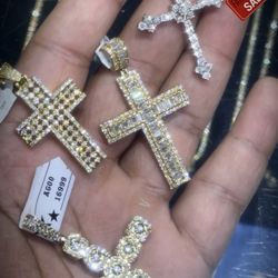 Gold & Diamond Depot - Diamond crosses