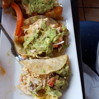 Barrelhouse 101 - Fish taco plate - American Near Me - Ventura, California