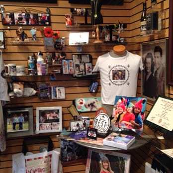 Lakeside Photoworks - They can make so many items with your images! - Photography Stores & Services Near Me - Metairie, Louisiana