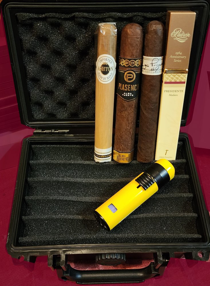 The Hideout Cigar Shop & Lounge