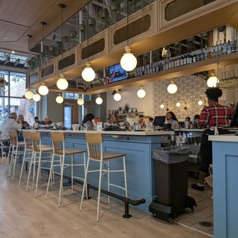 Tupelo Honey Southern Kitchen & Bar - Dining room and bar - Southern Near Me - Charlotte, North Carolina Tupelo Honey Southern Kitchen & Bar - Dining room and bar - Southern Near Me - Charlotte, North Carolina