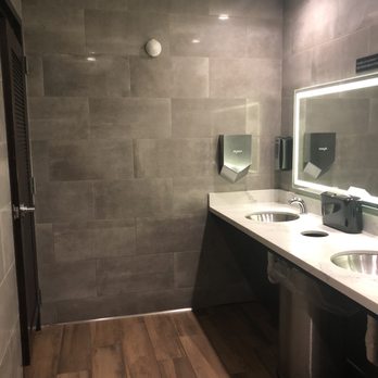 Fu Lam Mum - Amazingly clean bathrooms - Dim Sum Near Me - Mountain View, California