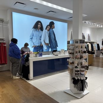 Gap - Children's Clothing Near Me - Northbrook, Illinois