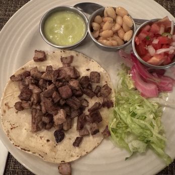 Casa Roberto - Beef Taco, Mazatlan style with guacamole sauce, beans, salsa - Mexican Near Me - Mazatlán, SIN