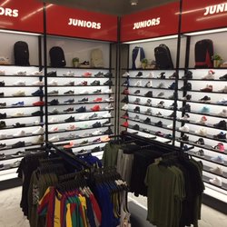 Shoe Palace