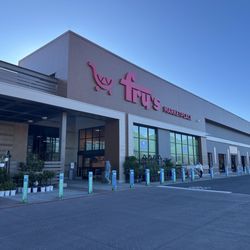 Fry's - Outside front of the store