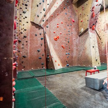 Horizon Roc - Climbing Near Me - Montreal, Quebec Horizon Roc - Climbing Near Me - Montreal, Quebec