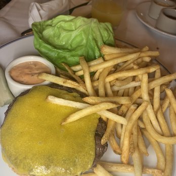 Bouchon - Le Burger Bouchon - French Near Me - Las Vegas, Nevada