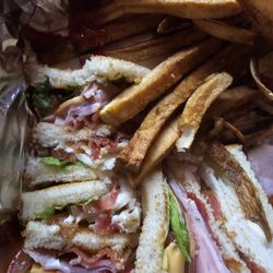 Cousins Bar & Grill