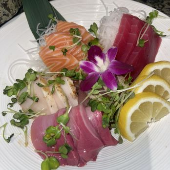 Joyce's Sushi - Joys 15 piece sashimi! Yummmm!!! - Japanese Near Me - Rancho Mirage, California