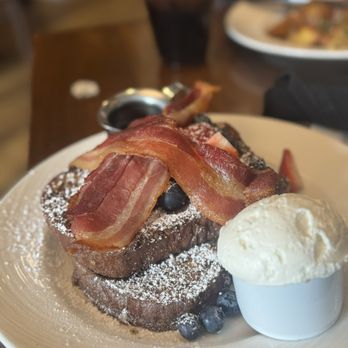 Altstadt Brewery - Brioche French Toast - Breweries Near Me - Fredericksburg, Texas