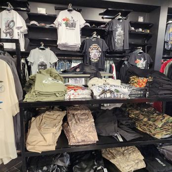 Snipes - Accessories Near Me - Pembroke Pines, Florida