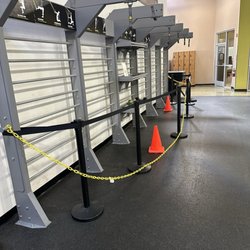 In-Shape Fitness - Poor maintenance affecting functionality of overall gym experience with zero updates or compensation.