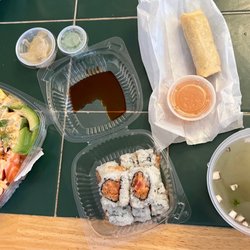 Ocean Sushi - Poké + maki lunch