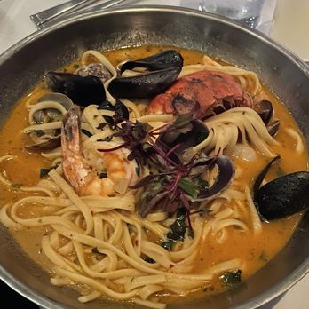 Palisade - Shellfish Linguine - Seattle Restaurant Week - Seafood Near Me - Seattle, Washington Palisade - Shellfish Linguine - Seattle Restaurant Week - Seafood Near Me - Seattle, Washington