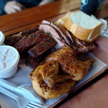 Snow's BBQ - Brisket, ribs and chicken. - Barbeque Near Me - Lexington, Texas Snow's BBQ - Brisket, ribs and chicken. - Barbeque Near Me - Lexington, Texas
