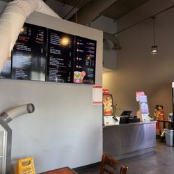 Thai Chili 2go - Counter, kiosk, drinks