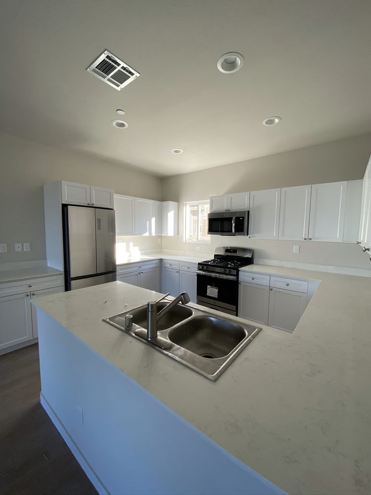 REFUGIO TOWNHOMES 25 Photos & 12 Reviews 2299 Carrasco Way, Santa
