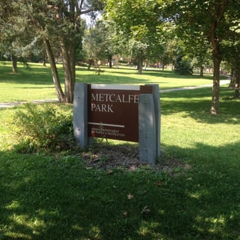Metcalfe Park - Parks Near Me - Omaha, Nebraska