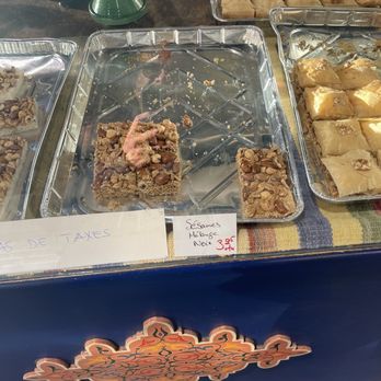Le Ryad - Pastries - Desserts Near Me - Montreal, Quebec Le Ryad - Pastries - Desserts Near Me - Montreal, Quebec