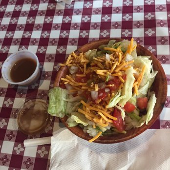 Big Daddy's Grill & Chill - Side salad with balsamic dressing - American Near Me - Lewistown, Pennsylvania Big Daddy's Grill & Chill - Side salad with balsamic dressing - American Near Me - Lewistown, Pennsylvania