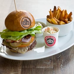 Domyno Burger Bar - Tohle jste si tu ještě nedávno mohli dát a za dobré peníze. Bohužel je to minulost.