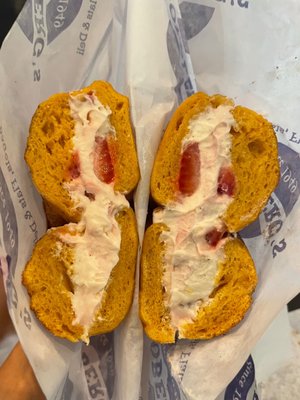 Goldberg's Famous Bagels by null