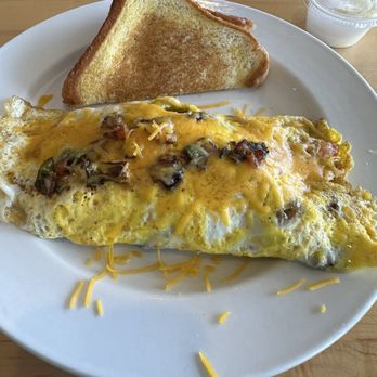 Huskers Cafe - Southwest omelette with toast - Breakfast & Brunch Near Me - Stone Mountain, Georgia Huskers Cafe - Southwest omelette with toast - Breakfast & Brunch Near Me - Stone Mountain, Georgia