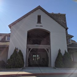 Anatolia Clubhouse - Store front.