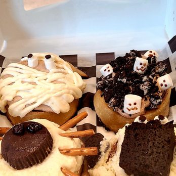 Cinnaholic - Halloween treats rolls - Bakeries Near Me - Gaithersburg, Maryland
