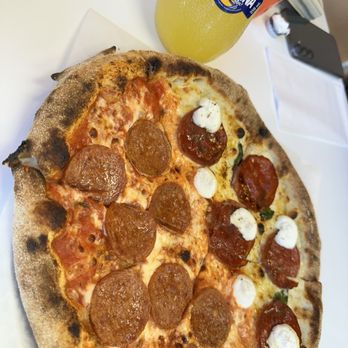90 Second Pizza - Pizza Near Me - Newmarket, Ontario
