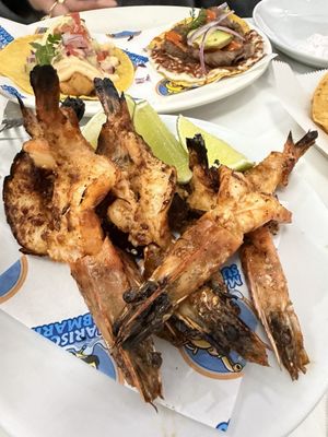 Mariscos El Submarino by null