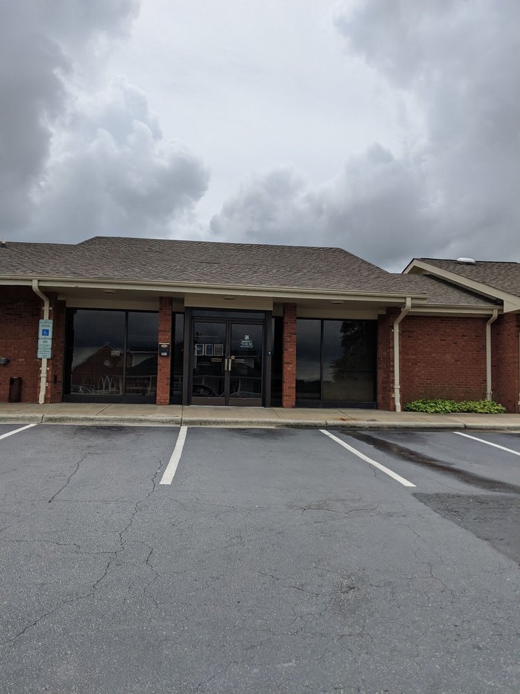 FIRST HORIZON BANK Updated September 2024 207 S Madison Blvd