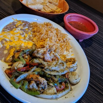 Los Domingos - M-22: Shrimp and Scallops in pesto. - Mexican Near Me - Barstow, California Los Domingos - M-22: Shrimp and Scallops in pesto. - Mexican Near Me - Barstow, California