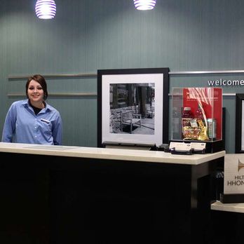 Hampton Inn Cotulla - Reception - Hotels Near Me - Cotulla, Texas