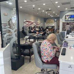 City Nails