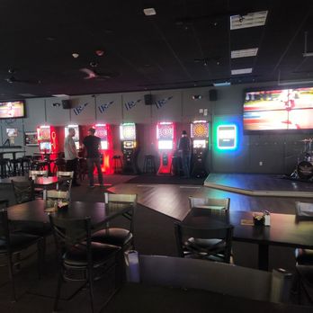 Little Ro’s - Pubs Near Me - Greenfield, Indiana