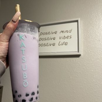 Katsubo Tea - Ube Milk Tea with boba and substituted with oatmilk - Bubble Tea Near Me - Fullerton, California