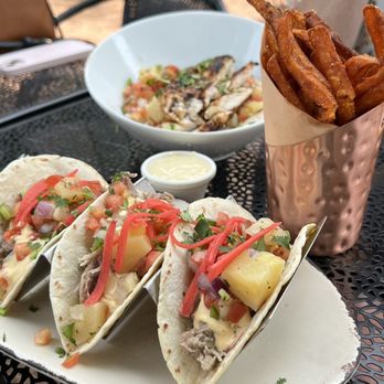 Stilt House - Pork, pineapple, tacos - Gastropubs Near Me - Cedarburg, Wisconsin Stilt House - Pork, pineapple, tacos - Gastropubs Near Me - Cedarburg, Wisconsin